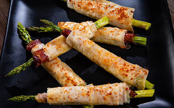 Prosciutto & Parmesan Phyllo-Wrapped Asparagus